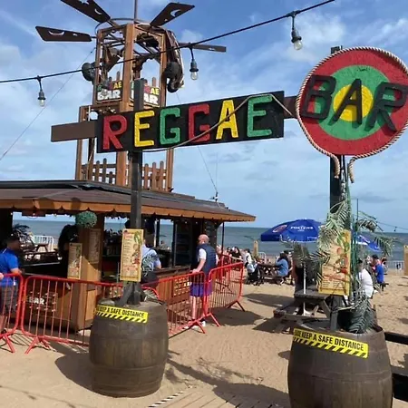 Promenade 852 - Pet Friendly, Wifi And Just A Few Steps From The Beach, Close To Fantasy Island - Meadow Lakes Caravan & Lodge Hire Skegness Exterior photo