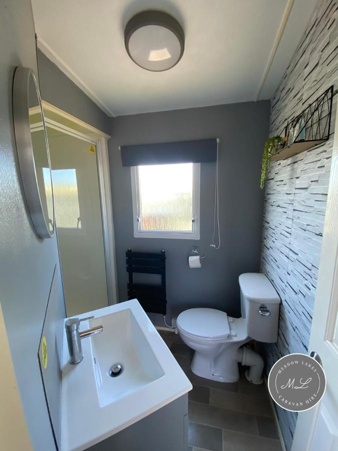 Holiday home Promenade 852 - Pet Friendly, Wifi And Just A Few Steps From The Beach, Close To Fantasy Island - Meadow Lakes Caravan & Hire *